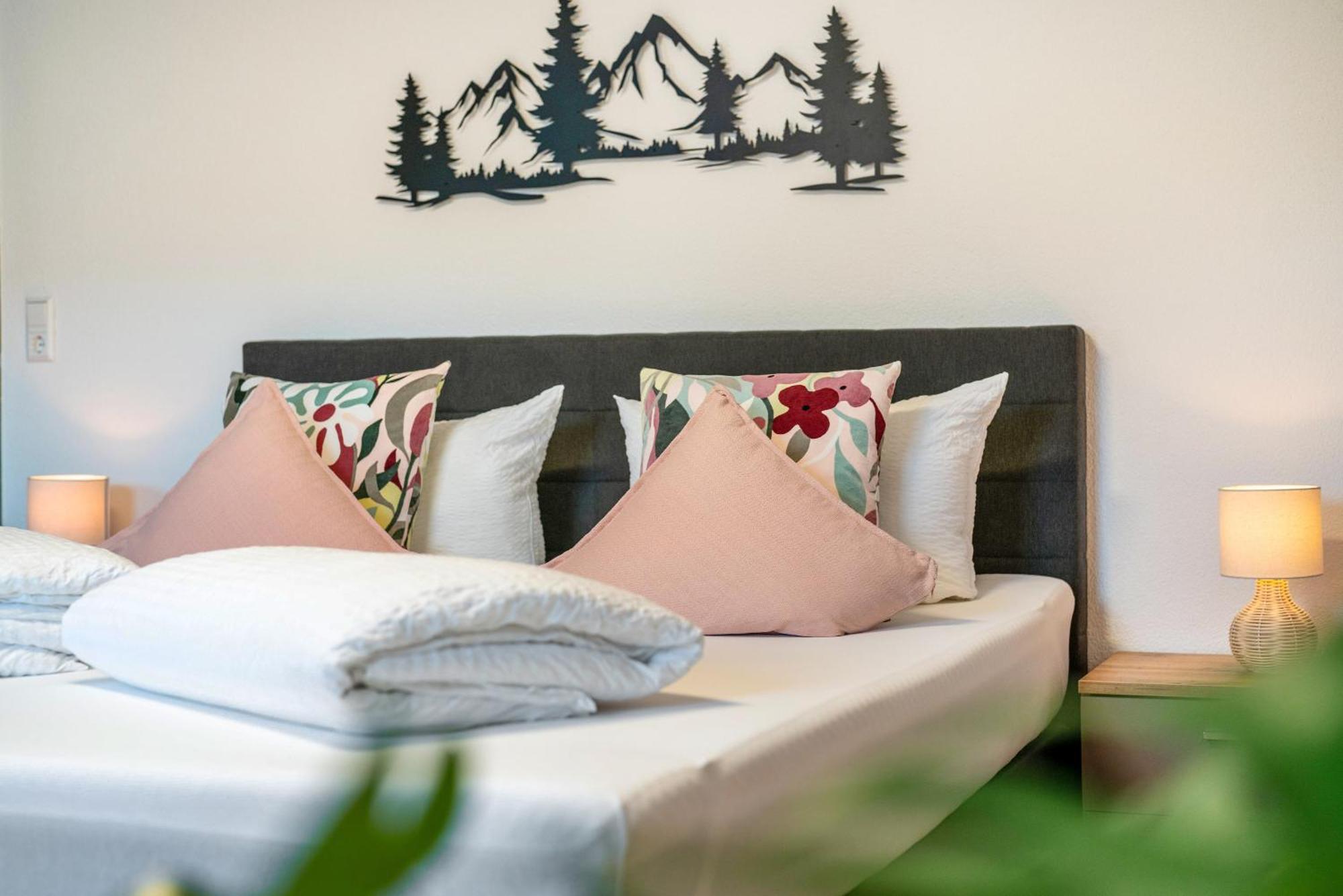 Goldener Hirsch Apartment ลาร์ ภายนอก รูปภาพ